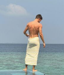 Monday Boyzzzzz!! 61c0f6a37835f.jpg