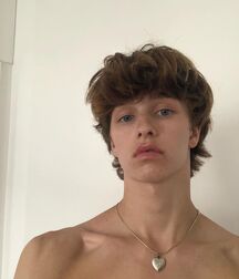 Out Model Jace!!  61c26acc080c3.jpg