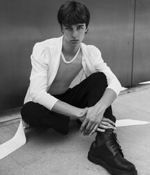 Out Model Jace!!  61c26ae4f40cd.jpg