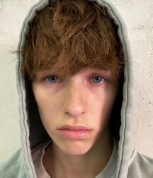 Out Model Jace!!  61c26aee278ba.jpg