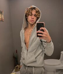 Bday Beast Ethan!!  61c3828f98365.jpg