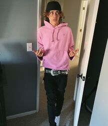 Bday Beast Ethan!!  61c38294dd92a.jpg