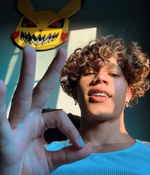 Bday Beast Ethan!!  61c3829d3fe32.jpg