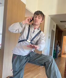 Hump Day Boyzzzzz!! 61c39383ac3fa.jpg