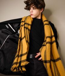 Thursday Boy 61c5146b6c800.jpg