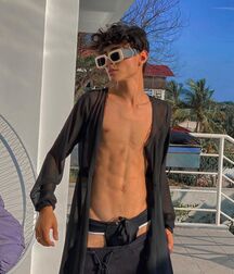 Thursday Boy 61c5147b22c06.jpg