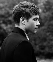 Thursday Boy 61c5147e9b521.jpg