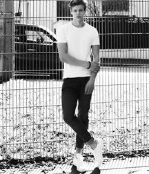 Thursday Boy 61c5148f8022a.jpg