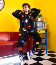 Thursday Boy 61c5149a33e47.jpg