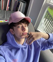 Thursday Boy 61c514a97ce47.jpg
