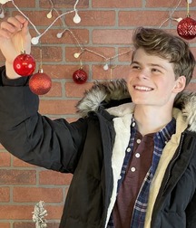 Christmas Eve Boyzzzzz!! 61c6593a2695d.jpg