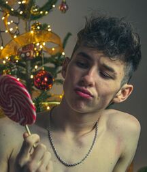 Christmas Eve Boyzzzzz!! 61c6594a2c535.jpg