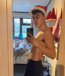 Christmas Boyzzzzz!! 61c77600cda16.jpg