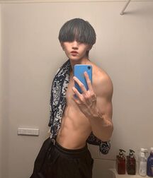 New Boy Takuma!!  61c9ecd2660bb.jpg