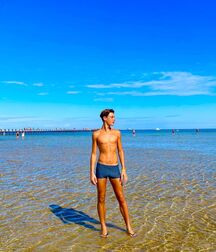 Thursday Boyzzzzz!! 61cf46e18941c.jpg