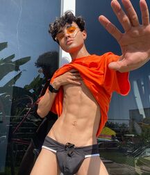 Thursday Boyzzzzz!! 61cf470b65863.jpg