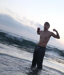 Saturday Boyzzzzz!! 61d0e9e87ae44.jpg