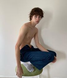 Monday Boyzzzzz!! 61d3a7266a425.jpg