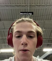 Monday Boyzzzzz!! 61d3a7428a8af.jpg
