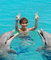Happy 19th Max Mies  61d6ef5b773fc.jpg