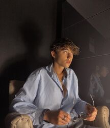 Happy 19th Max Mies  61d6ef7c9f724.jpg
