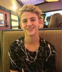 Happy 19th MattyB!!  61d6f71558d07.jpg