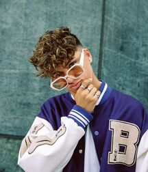 New Boy Kris!!  61d88ab189cb1.jpg