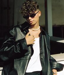 New Boy Kris!!  61d88ab523f00.jpg