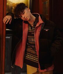 New Boy Kris!!  61d88ac41a777.jpg