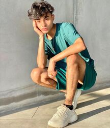 Bonus Boyzzzzz!! 61d90c297d52f.jpg