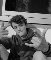 Bday Boy Rian!!  61d99001dc8f8.jpg