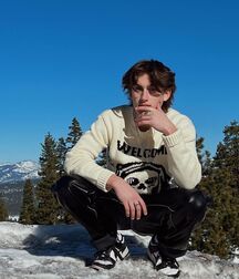 Bonus Boyzzzzz!!  61dbc2f2d07be.jpg