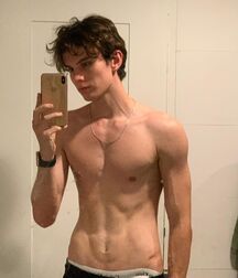 Bonus Boyzzzzz!!  61dbc2ff09203.jpg