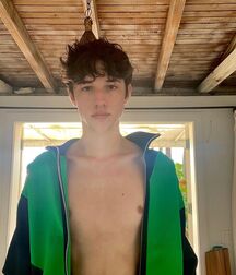 New Boy Finn!!  61dbc32822ba6.jpg