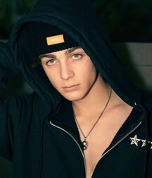 Bday Boy Avi!!  61dbccda2dc67.jpg