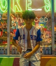 Bday Boy Andrew!!  61dc256be9bd7.jpg