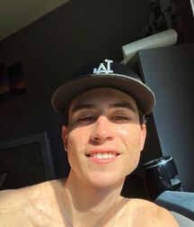 Tuesday Boys!!! 61de497191829.jpg
