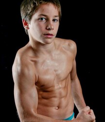 Ripped boys!!  61df5b8c1c4f6.jpg