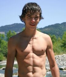 Ripped boys!!  61df5b9327a80.jpg