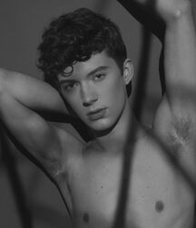 Hot Model Christopher!! 61e10093b11ab.jpg