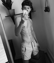 Hot Model Christopher!! 61e100a62221b.jpg