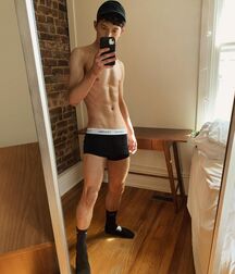 Hot Model Christopher!! 61e100bedac99.jpg