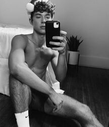 Hot Model Christopher!! 61e100cd53efd.jpg