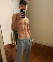 Hot Model Christopher!! 61e100e67c84f.jpg