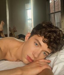 Hot Model Christopher!! 61e100f23ffa8.jpg