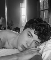 Hot Model Christopher!! 61e100f4e7d33.jpg