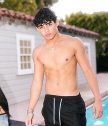 Bday Boy Alejandro!!  61e210c74cd4f.jpg