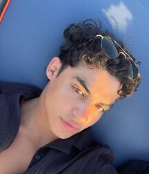 Bday Boy Alejandro!!  61e210e6d6bac.jpg
