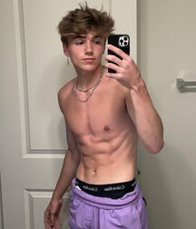New Boy Bryce!!  61e224e7ec849.jpg