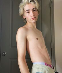 New Boy Oliver!!  61e34fc2529c5.jpg